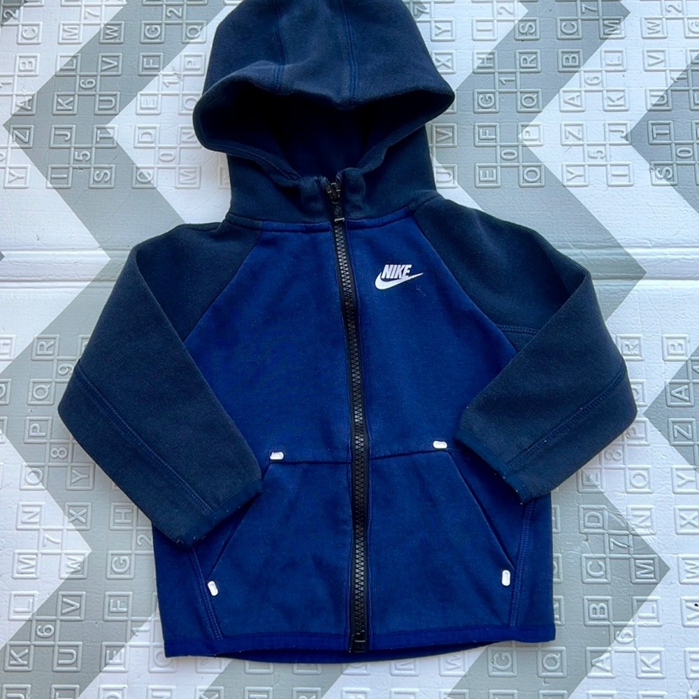 Nike tech fleece